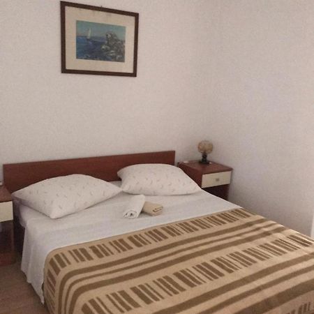 Apartman Covic Makarska Bagian luar foto